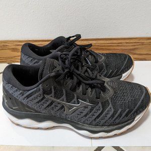 Mizuno Wave Sky 4 running shoe